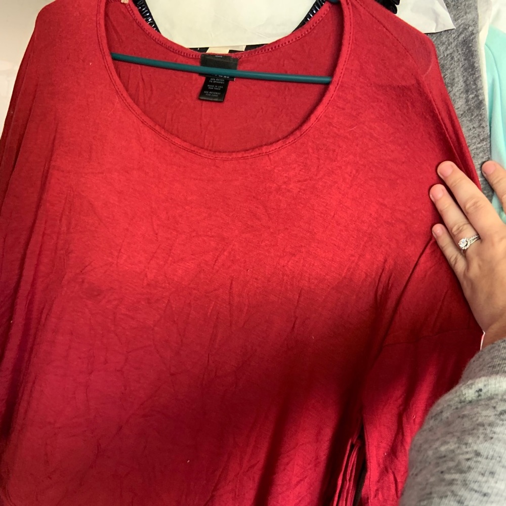 Red mid sleeve